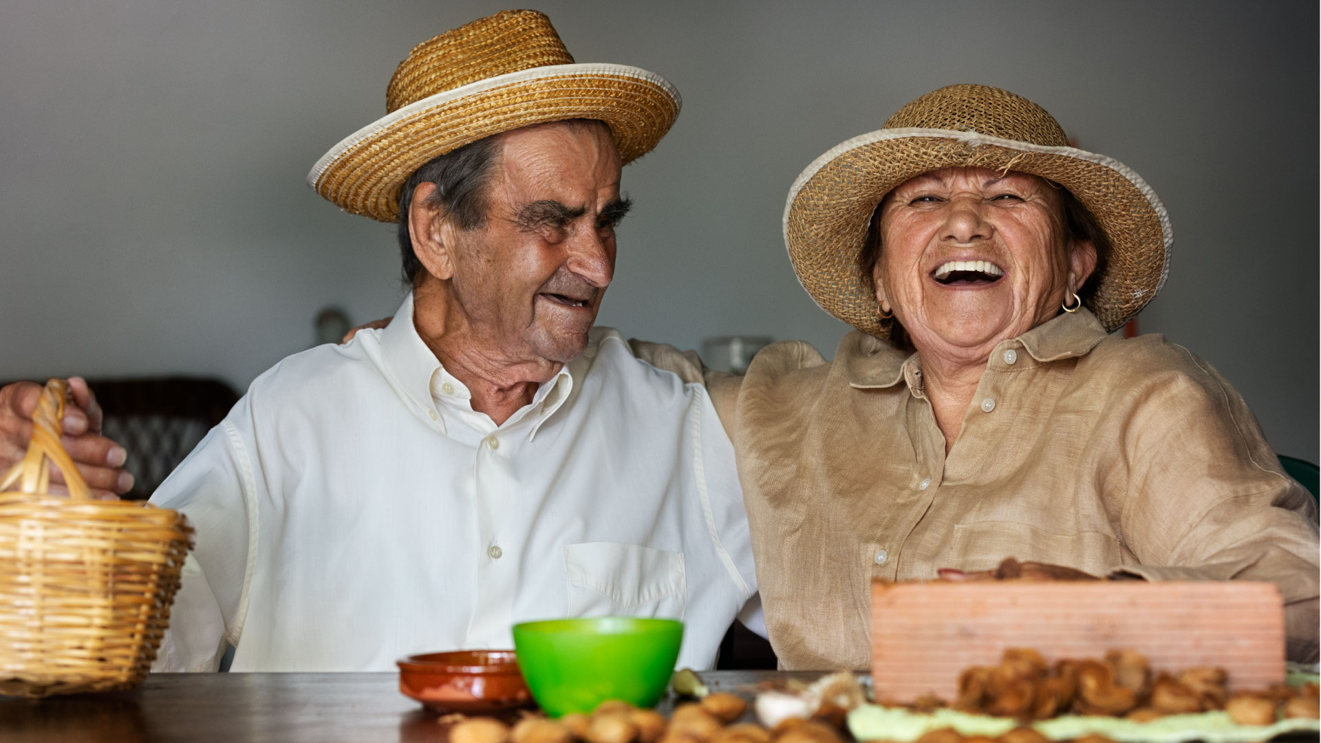 old-couple-country-side
