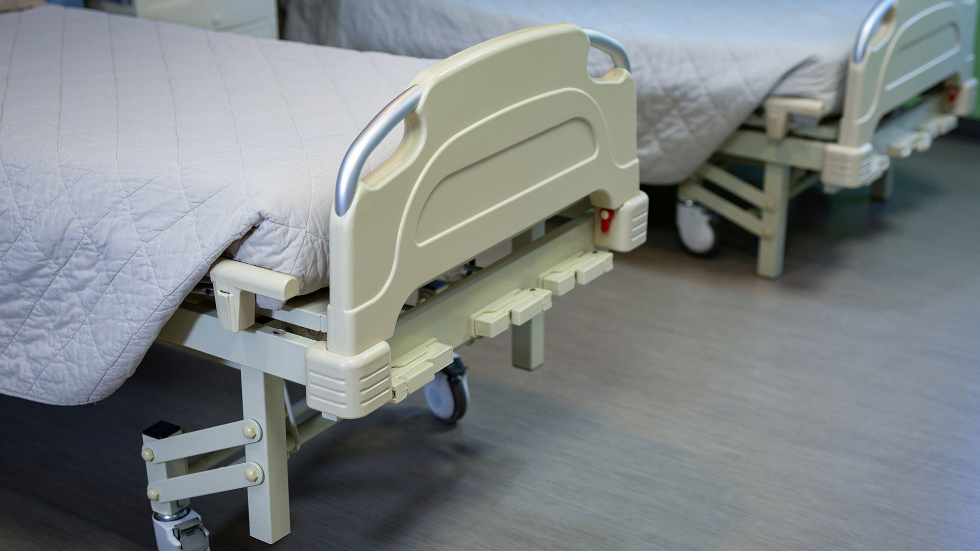 Hospital-Is-Not-A-Hotel