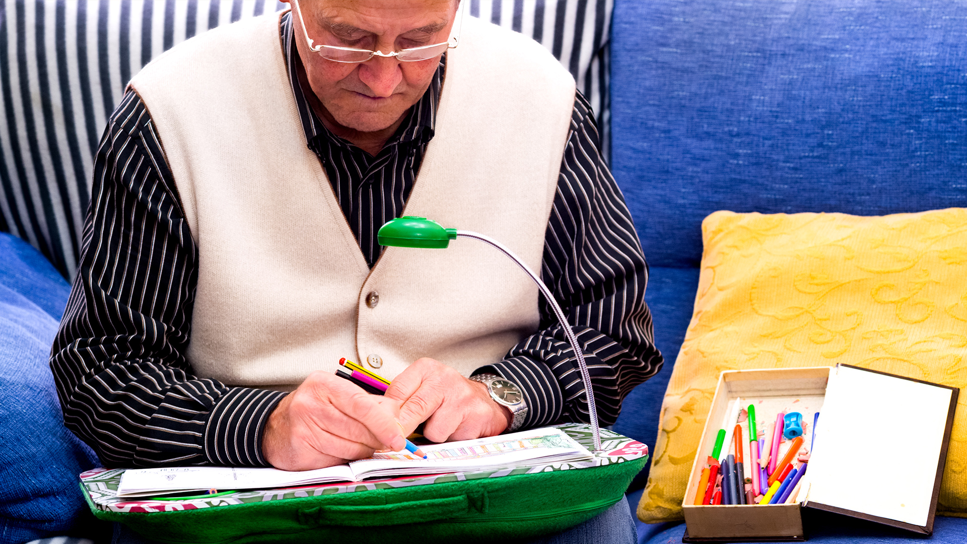 The-Joy-of-Colouring-and-Art-for-Seniors-at-FCC!-
