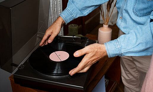 A-Harmonious-Afternoon--Classic-Songs-and-Shared-Memories