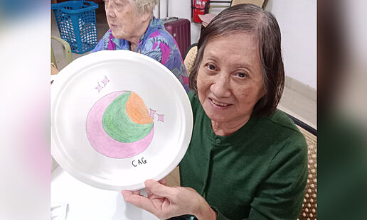 Heartwarming-to-see-the-joy-and-collaboration-radiating-from-our-residents-as-they-prepare-for-Hari-Raya!
