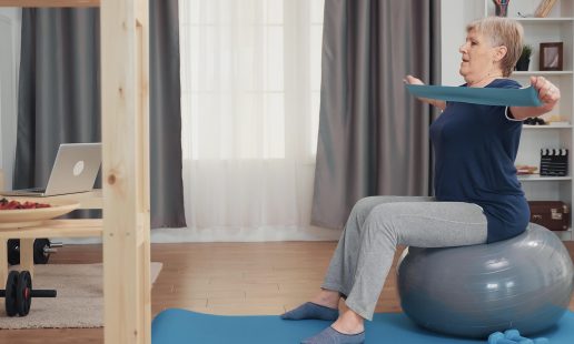 Leg-Strengthening-Exercise-for-Seniors
