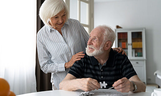 senior-people-confronting-alzheimer-disease